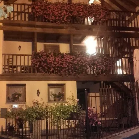 Le Mie Radici Couette-café Scopello (Piedmont)